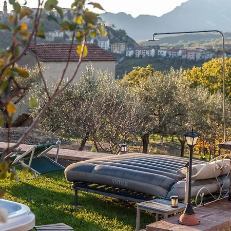 ベッド・アンド・ブレックファスト La Terrazza Di *