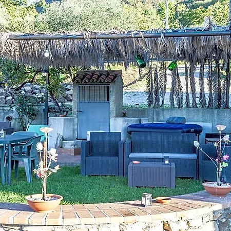La Terrazza Di * 라우리노